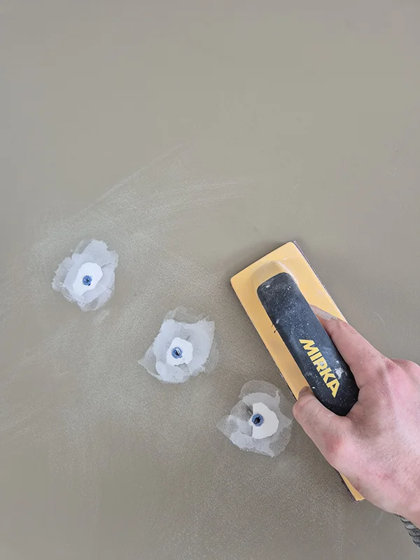 Latex Spuiten - Reparatie - Herstel scheuren - Aalsmeer