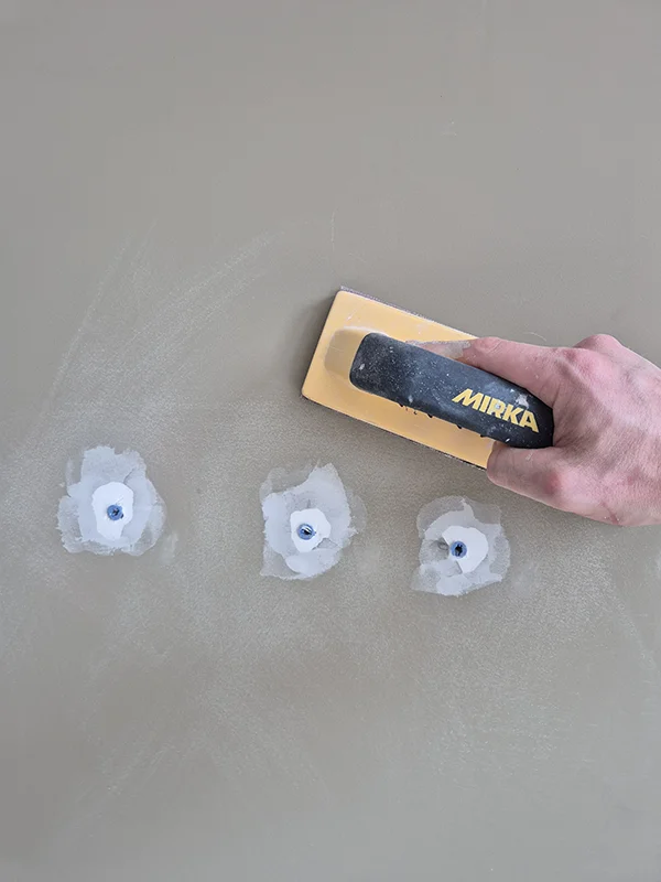 Latex Spuiten - Reparatie - Herstel scheuren - Aalsmeer