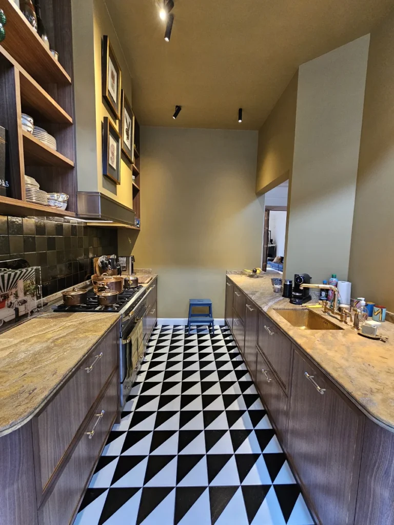 latex spuiten uithoorn - woning - latex spuiten - behangen - Amsterdam